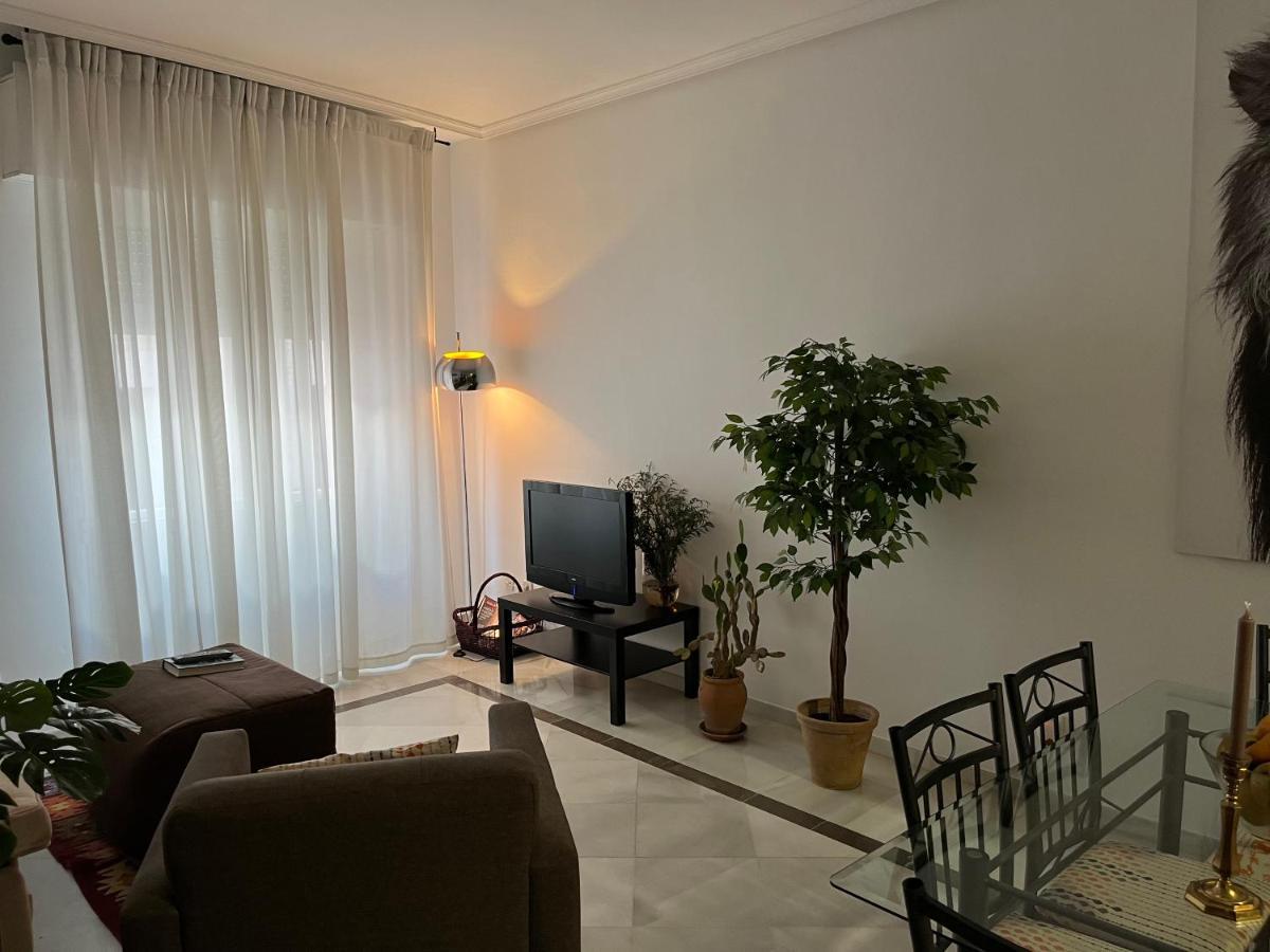 Very Apartament. Center. Private Parking Sevilha